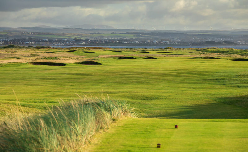 Old Course - Hole 1: Seal - Royal Troon Golf Club